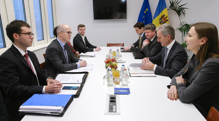 Fotografija 1: Cristea ANDI LUCIAN meets with Lurie LEANCA, deputy Prime Minister for European Integration of Républic of Moldava