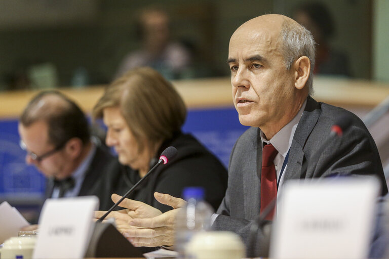 Снимка 12: ITRE Hearing:  Using NER 300 and the Energy Recovery Plan to renew the Energy Sector