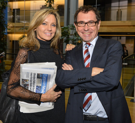 Снимка 1: MEP Robert ROCHEFORT in the European Parliament in Strasbourg