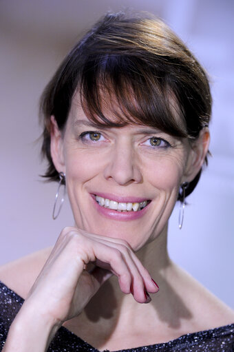 Interview of Clio BARNARD, director, candidate for the LUX Prize 2013.