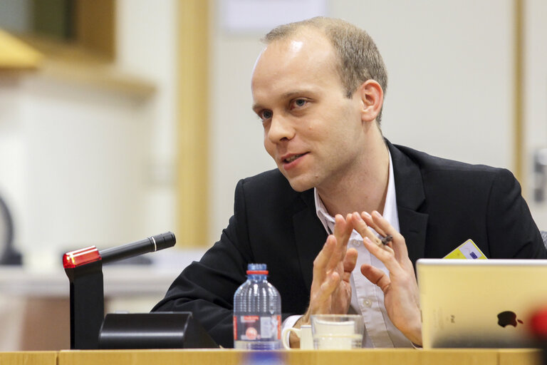 Fotografie 8: Workshop for journalists : The European Parliament's inquiry on electronic mass surveillance of EU citizens -Round table with journalists who had access to Snowden's documents