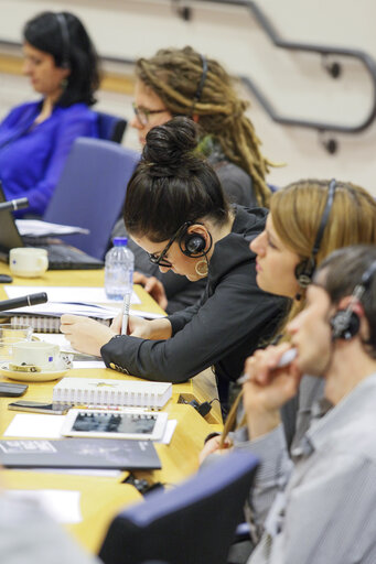 Fotografie 1: Workshop for journalists : The European Parliament's inquiry on electronic mass surveillance of EU citizens -Round table with journalists who had access to Snowden's documents