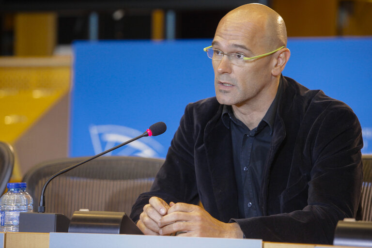 Photo 8 : Press conference by Vice-Chair of the Committee on Fisheries, on the outcome of the final trilogue meeting on the European Maritime and Fisheries Fund (EMFF)