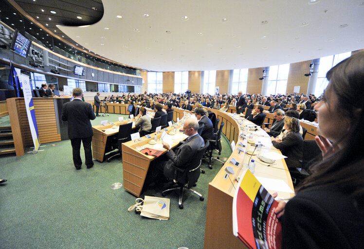 Foto 2: Fundamental rights conference.  Ensuring access to justice in times of economic crisis.