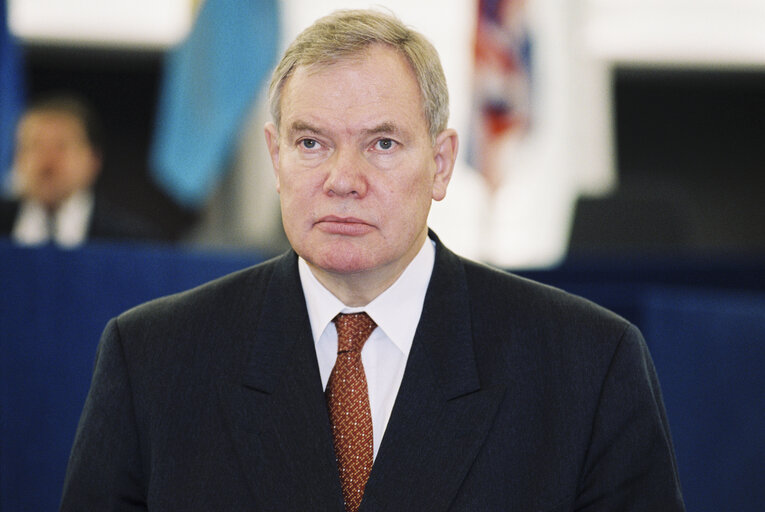 Photo 7: Paavo LIPPONEN, Prime Minister of Finland during a plenary session in Strasbourg on October 27, 1999.