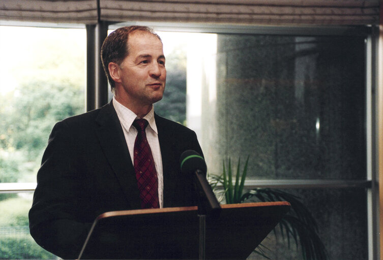 Photo 14: LEINEN Jo in plenary session in Brussels