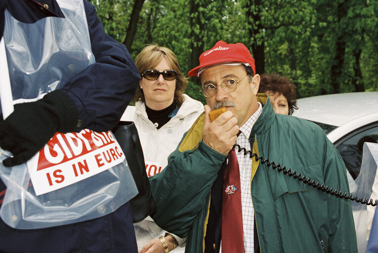 Demonstration outside the EP in Strasbourg for the recognition of the Gibraltar status