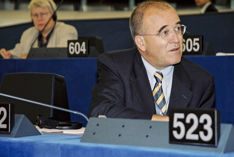 Photo 4: MEP Bernard POIGNANT in the European Parliament in Strasbourg