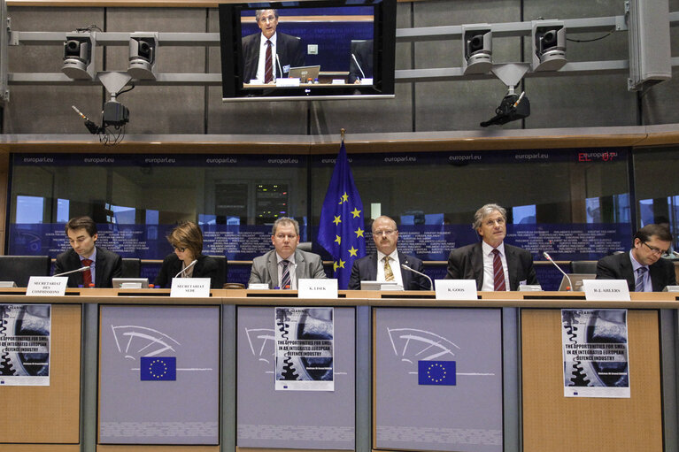 Photo 6 : SEDE Hearing:  Opportunities for SMEs in an integrated European defence industry strategy