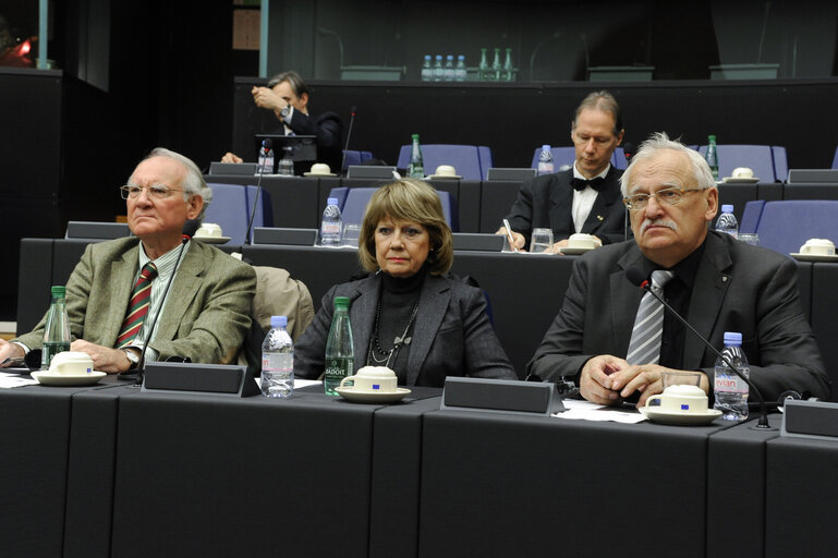Photo 6: Eurocorps - 50 yeras after the Elysee  Major general Walter SPINDLER and   Paul RUBIG