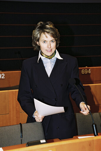 Zdjęcie 3: Portrait of MEP Anne Caroline B. McINTOSH in the hemicycle in Brussels