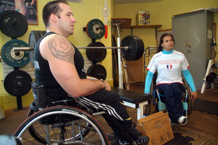 Foto 10: Sports for wheelchair users.