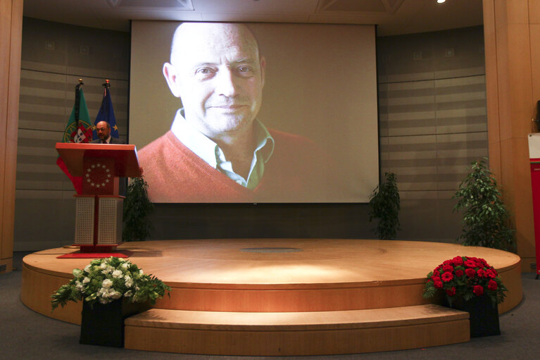 Photo 11 : Solemn celebration in memory of Miguel Portas, Member of the European Parliament with the Minister of Foreign Affairs of Portugal