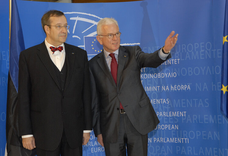 Fotografija 3: EP President meets with the President of the Republic of Estonia.