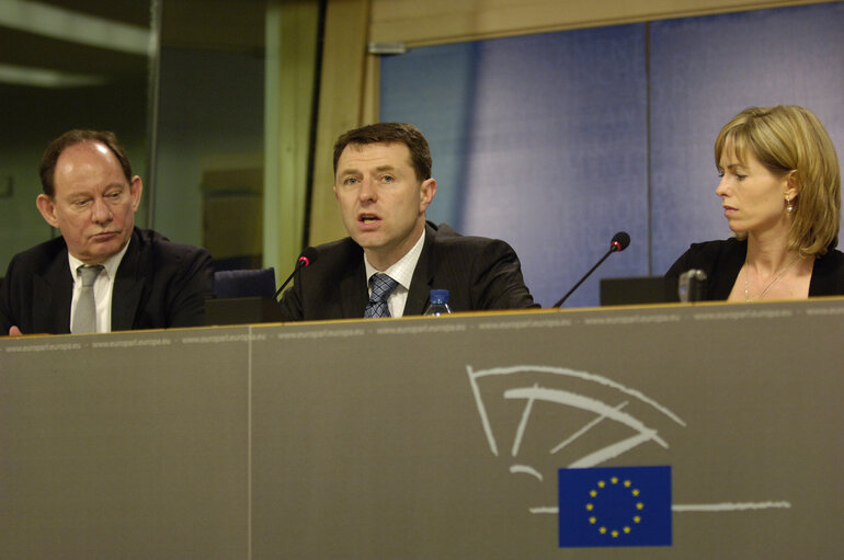 Press conference at the EP in Brussels on the Missing Child Hotline following a meeting to consider prospects for a Europe-wide alert system for missing or abducted children in presence of Gerry and Kate McCann, whose daughter Madeleine has been missing since May 2007