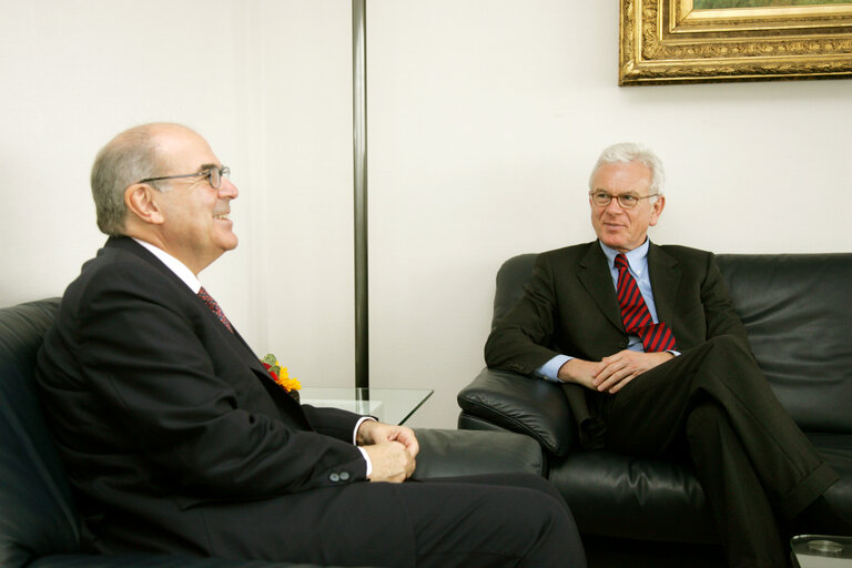 Foto 1: EP President meets with the President of the European Court of Justice.