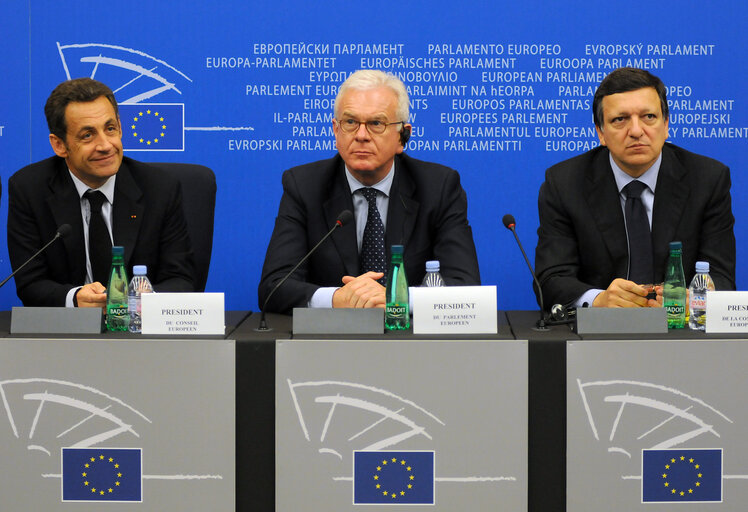 Press conference following the visit of the President of France to the EP.