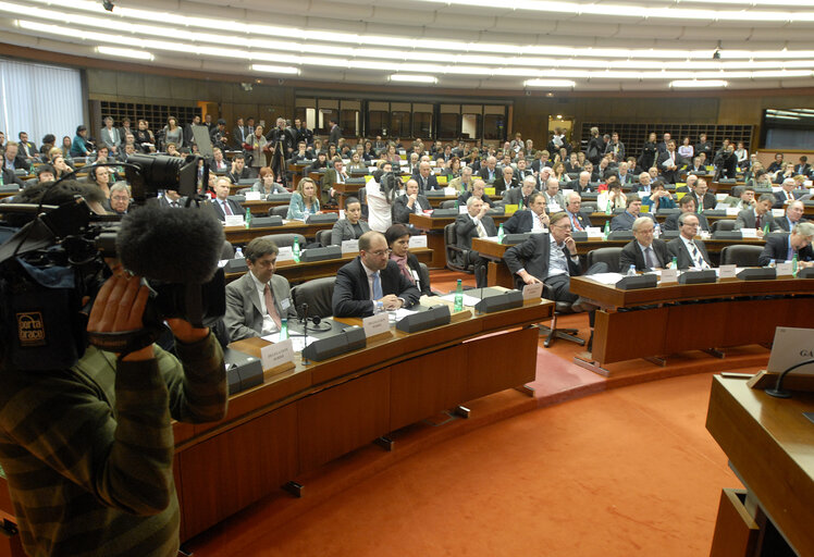 Fotogrāfija 12: AFET committee meeting on the Consequences of Kosovo's declaration of independence with the Minister of Foreign Affairs of the Republic of Serbia.