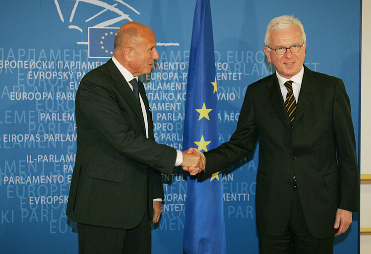 Fotagrafa 3: Hans Gert POETTERING - EP President meets with Nejjib CHEBBI, main opposition leader in Tunisia