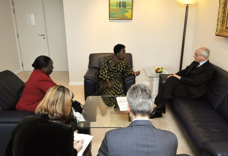 Foto 3: EP President meets with the President of the Pan-African Parliament.