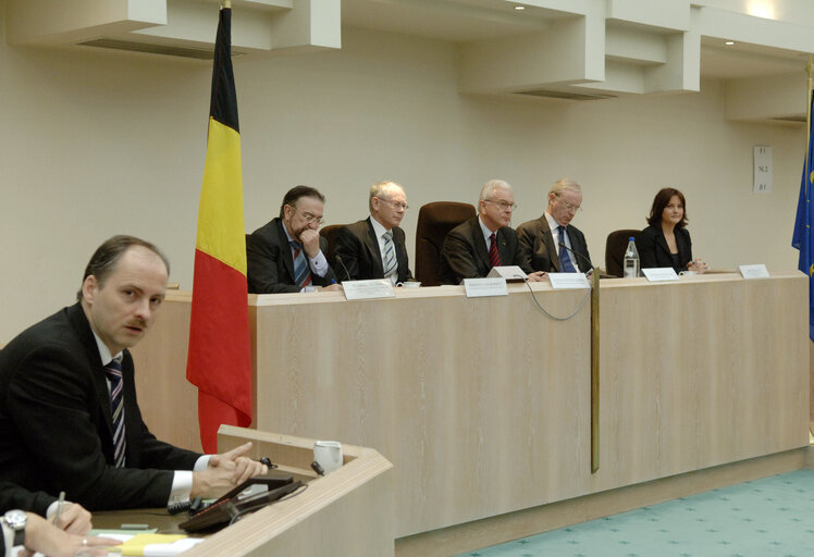 Foto 1: Official visit of the President of the EP to Belgium. Visit of the Belgian Parliament.