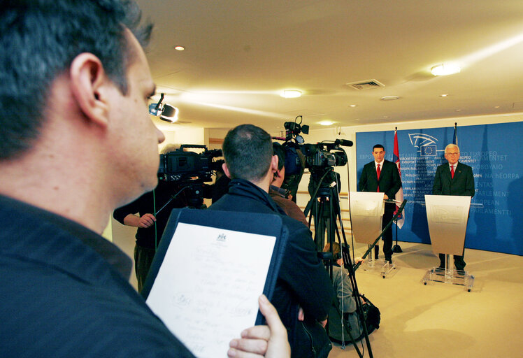 Photo 4 : Press conference following the EP President's meeting with the acting Speaker of the Serbian Parliament.