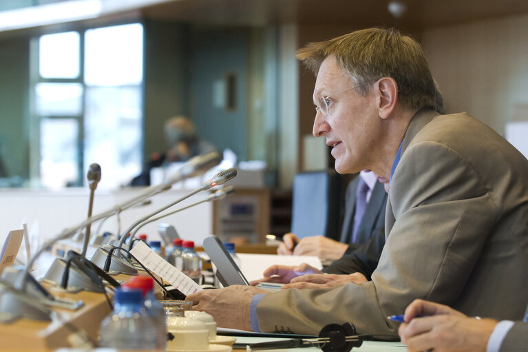 Fotografie 4: ENVI Committee meeting in Brussels - Exchange of views with the Commissioner in charge of Environment