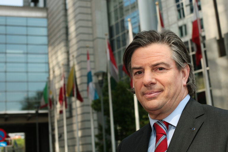 Fotografia 2: MEP Toine MANDERS in Brussels