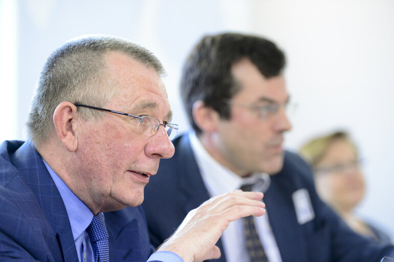 Foto 3: Meeting on Corruption in the EU : How corrupt is Europe