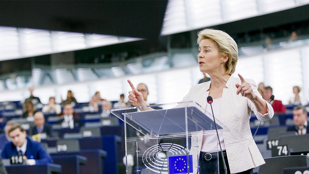 Parlamentet vælger Ursula von der Leyen som leder af Europa-Kommissionen