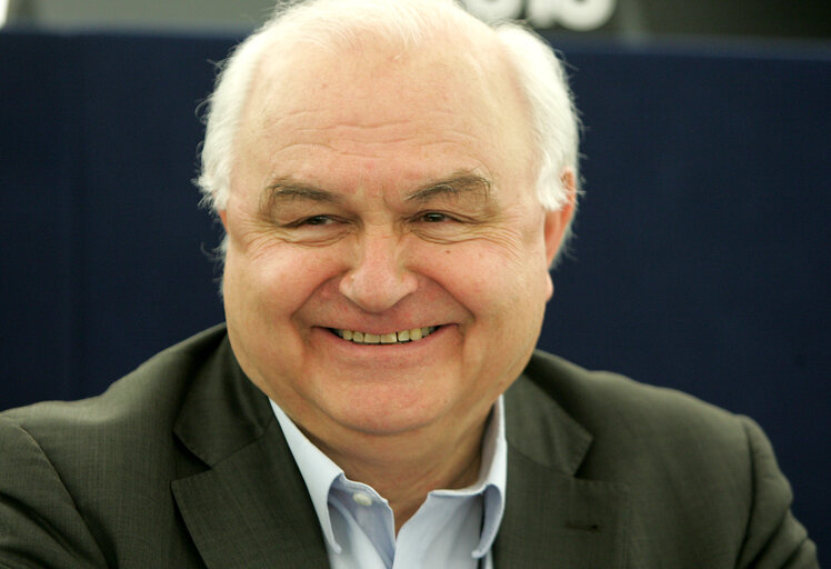 Photo 4: MEP Bernard LEHIDEUX attends a plenary session in Strasbourg