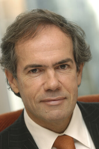 Φωτογραφία 11: Portrait of MEP Sergio MARQUES in Brussels