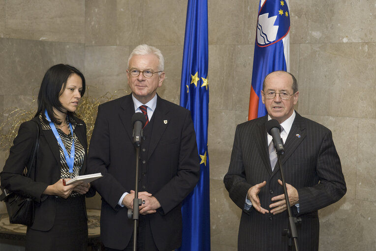 Fotografie 5: EP President and Conference of Presidents pay on an official visit to Slovenia - Visit to the National Assembly of the Republic of Slovenia in Ljubljana