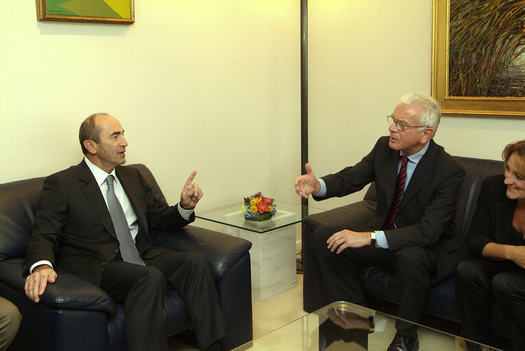 Billede 9: EP President meets with Robert S. KOCHARIAN, President of Armenia, in Brussels