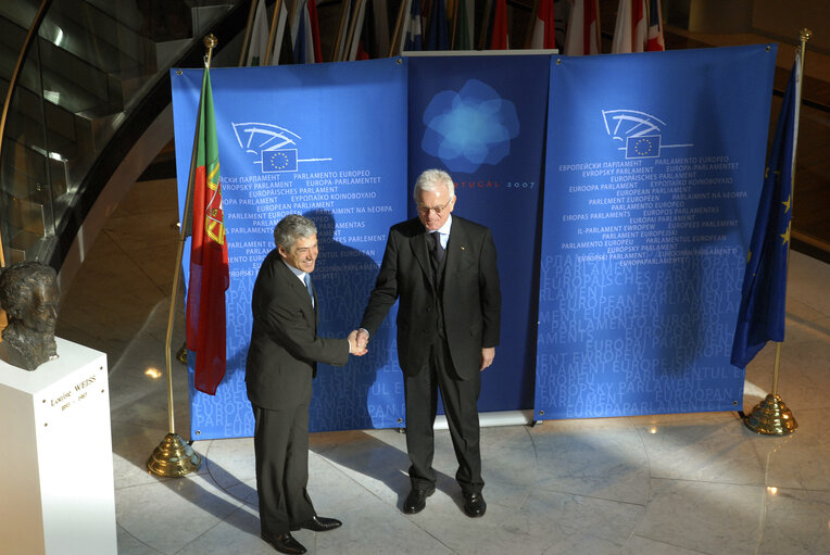 Fotografija 2: EP President meets with the Prime Minister of Portugal.