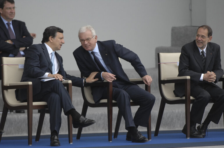 Снимка 3: EP President and European authorities attend the July 14 festivities on France's National Day in Paris