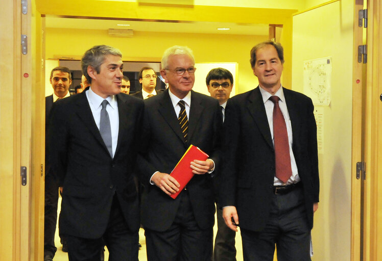 Photo 14: Official signing of LEX, European legislation into law, on Political Parties and on Humanitarian Aid