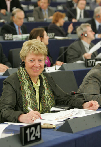 Zdjęcie 2: Mia DE VITS in plenary session in Strasbourg.