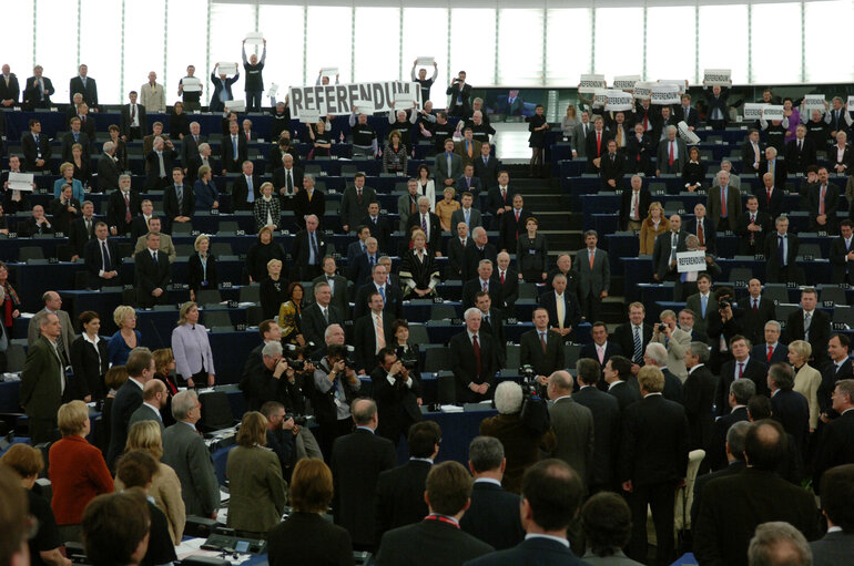 Fotagrafa 20: Plenary session in Strasbourg - Proclamation and signing of the Charter of Fundamental Rights by EP President, President-in-office of the Council and Commission President