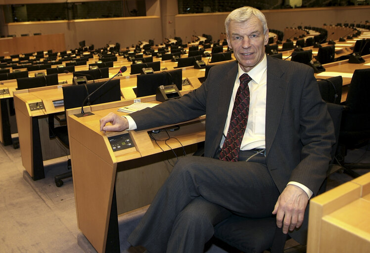 Fotogrāfija 3: MEP Justas Vincas PALECKIS in Brussels