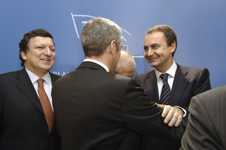 Снимка 7: Opening of an exhibition commemorating the 20th anniversary of the accession of Spain and Portugal to the EU.