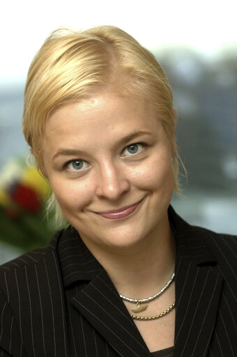 Foto 4: Portrait of MEP Piia-Noora KAUPPI in Brussels