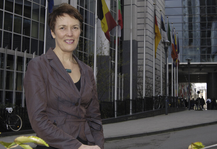 Portrait of MEP Satu HASSI in Brussels