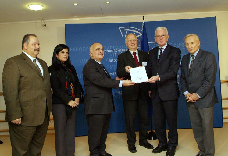 Foto 5: EP President meets with HRH Prince El Hassan bin Talal of Jordan in Brussels