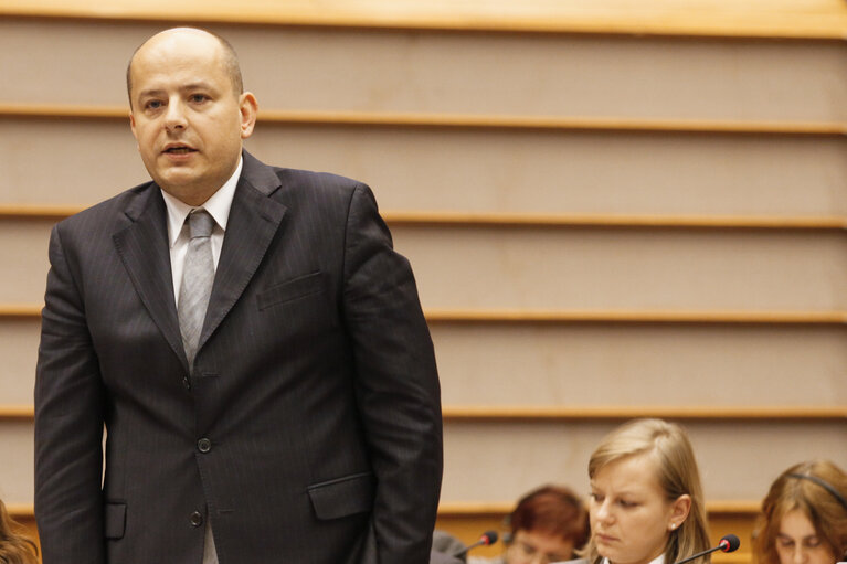 Photo 1: Meps in the hemicycle in Brussels, week 48 - Prepration for the European Council