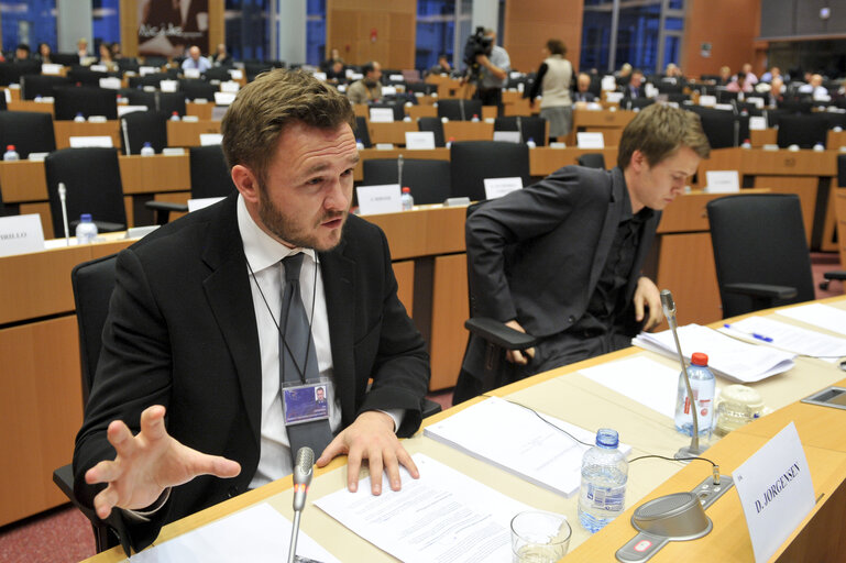 Foto 14: ENVI Committee meeting with the European Commissioner for the Environment.