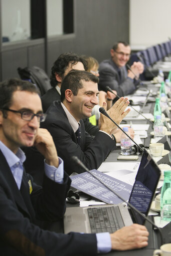 Fotó 10: MEPs and journalists.  EPIO Milan