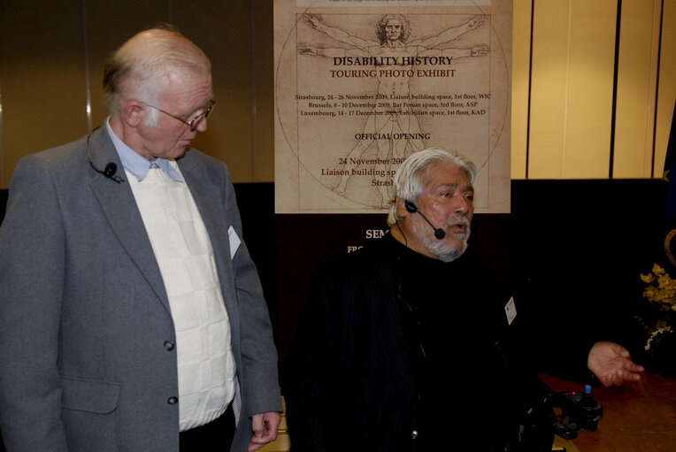 Billede 9: Fair chances for both men and women  Women’s rights/Equal opportunities