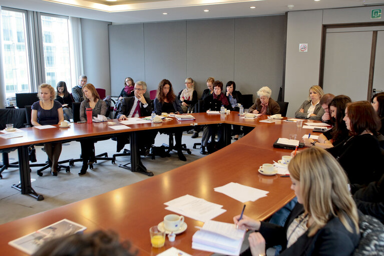 Foto 3: Breakfast with Cuba, organised by the informal group in the European Parliament Friends of Free Cuba