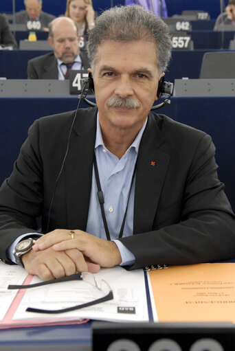 Foto 5: MEP Spyros DANELLIS in Plenary Session